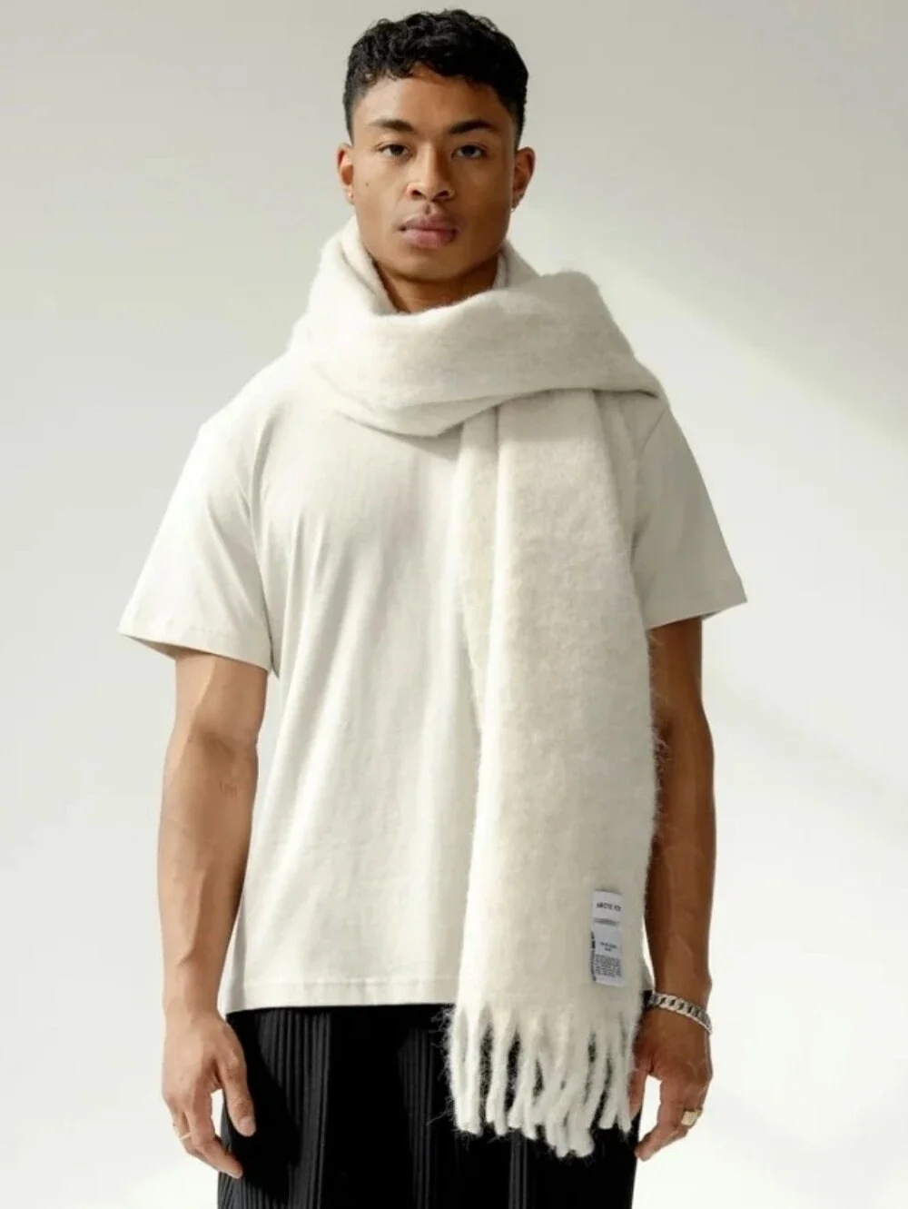 Arctic Fox Reykjavik Scarf Natural White NWT Soft Winter Chunky Unisex
